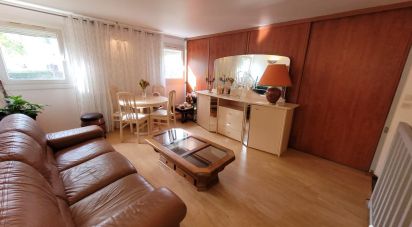 Apartment 4 rooms of 91 m² in Les Ulis (91940)