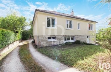 House 8 rooms of 140 m² in Amilly (45200)