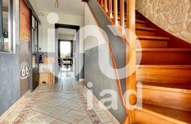 House 6 rooms of 127 m² in Thérouanne (62129)