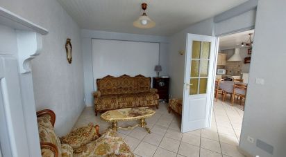 House 8 rooms of 115 m² in Saint-Cyr (87310)