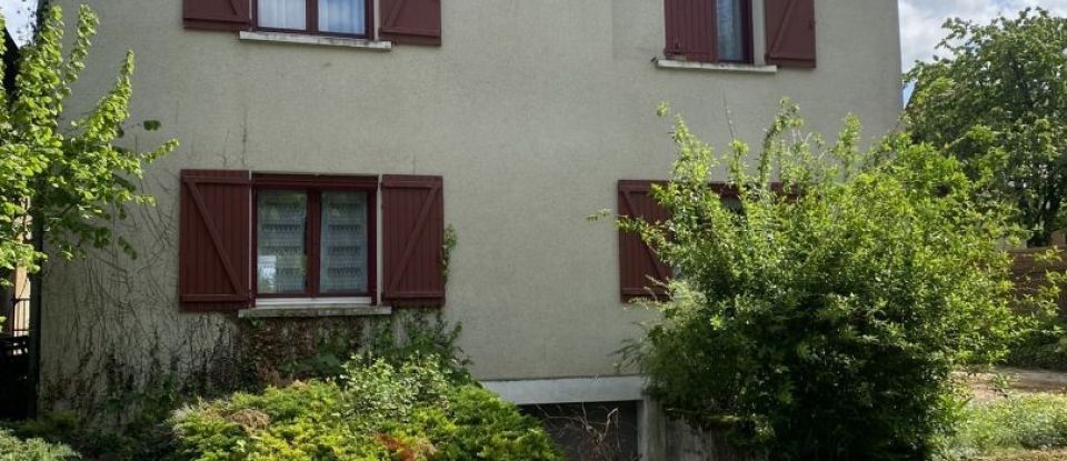 House 6 rooms of 156 m² in Rouilly-Saint-Loup (10800)
