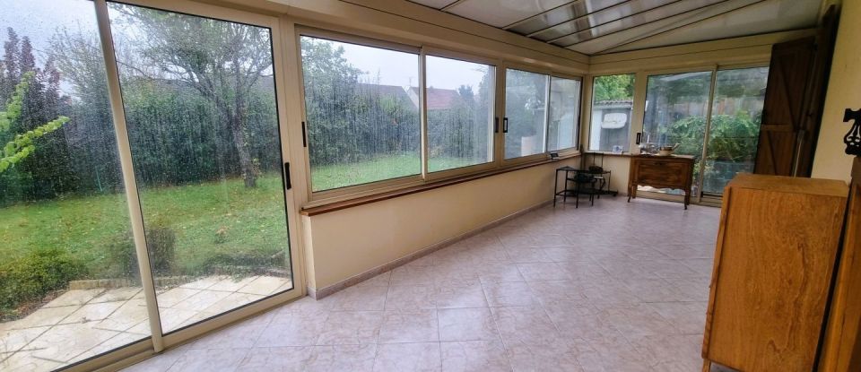 House 4 rooms of 102 m² in Maintenon (28130)