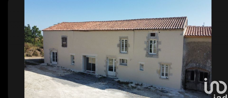 House 12 rooms of 350 m² in Xambes (16330)