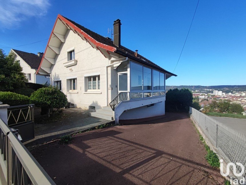 House 5 rooms of 150 m² in Oyonnax (01100)