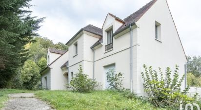 House 6 rooms of 198 m² in Breuil-le-Sec (60840)