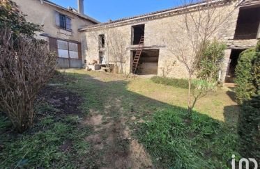 House 3 rooms of 61 m² in Gourgé (79200)