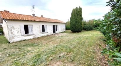 House 4 rooms of 77 m² in Bourcefranc-le-Chapus (17560)