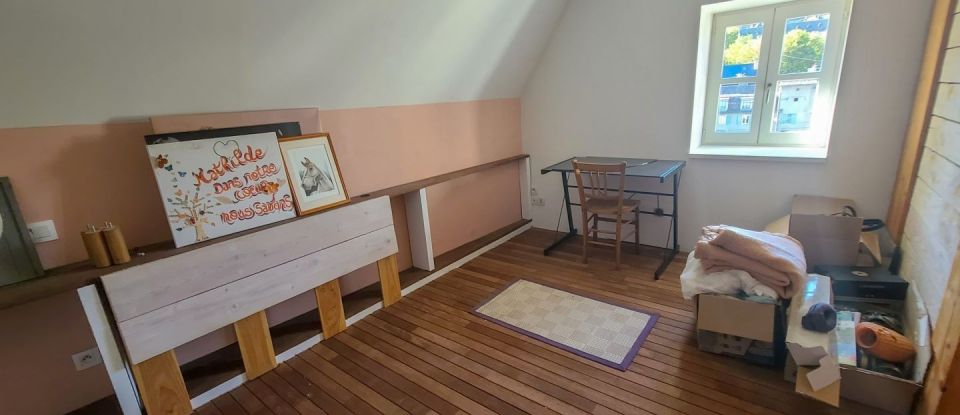 Appartement 5 pièces de 90 m² à Marvejols (48100)