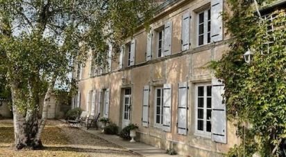 Traditional house 40 rooms of 880 m² in Aulnay (17470)