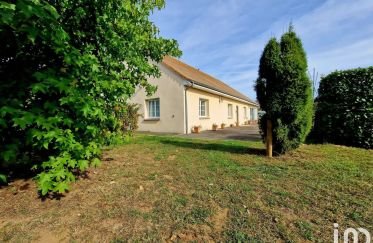 House 6 rooms of 181 m² in Duneau (72160)