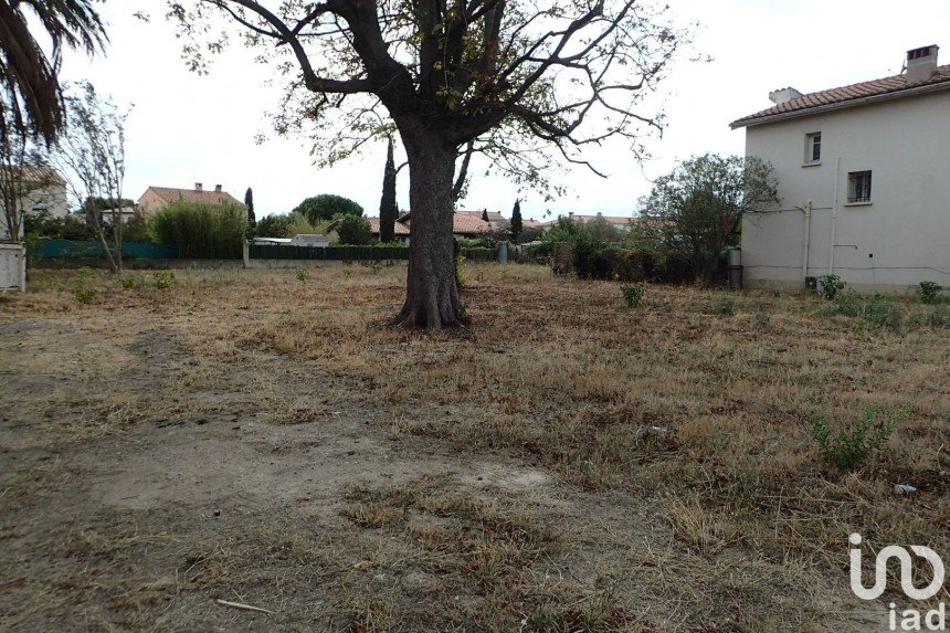 Land of 616 m² in Le Soler (66270)