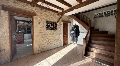 House 6 rooms of 184 m² in Saint-Varent (79330)