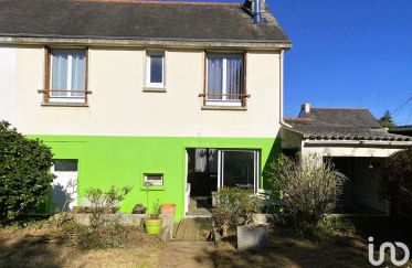 House 6 rooms of 97 m² in Saint-Brieuc (22000)