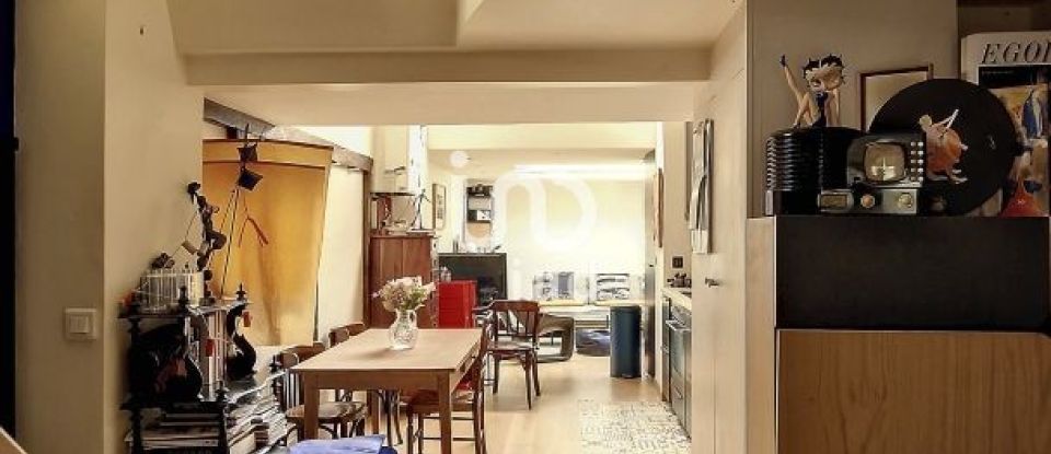 Appartement 3 pièces de 80 m² à Paris (75018)