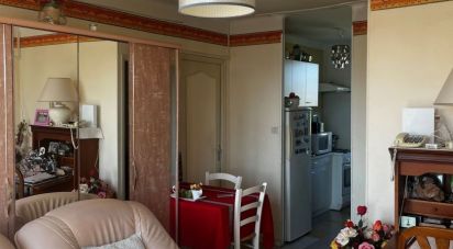 Apartment 1 room of 60 m² in Orange (84100)