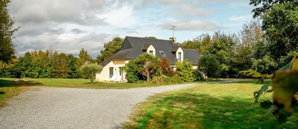 House 5 rooms of 123 m² in Sainte-Marie (35600)