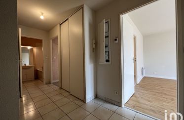 Apartment 2 rooms of 55 m² in Pouzauges (85700)