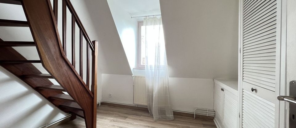 House 4 rooms of 110 m² in Tourcoing (59200)