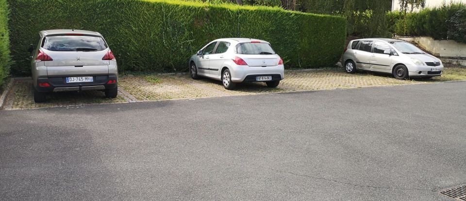 Parking of 12 m² in Corbeil-Essonnes (91100)