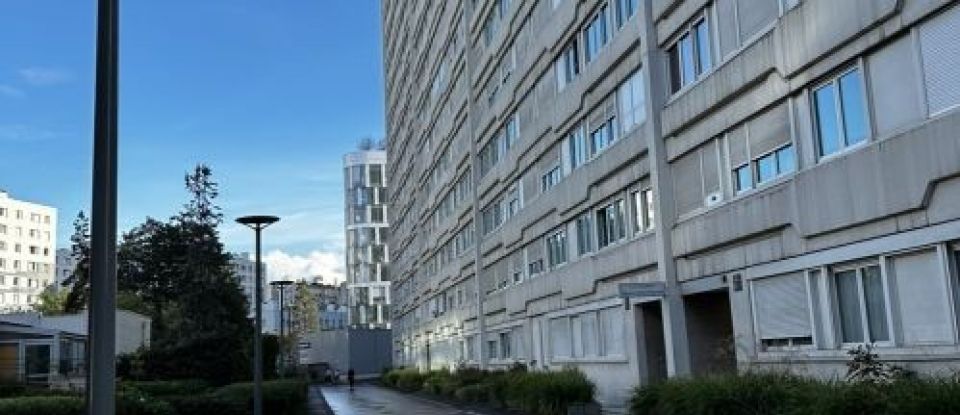 Parking of 14 m² in Courbevoie (92400)