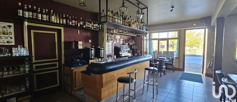 Restaurant of 300 m² in Thenay (36800)