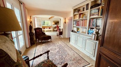 House 8 rooms of 365 m² in Grasse (06130)