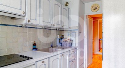 Apartment 3 rooms of 68 m² in Chilly-Mazarin (91380)