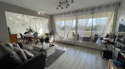 Appartement 3 pièces de 70 m² à Survilliers (95470)