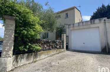 Maison 5 pièces de 104 m² à Saint-Saturnin-lès-Avignon (84450)
