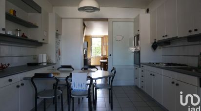 House 7 rooms of 109 m² in Tours (37000)