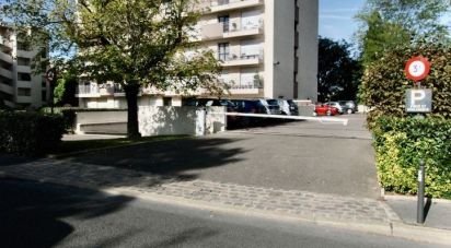 Parking/garage/box de 11 m² à Châtillon (92320)