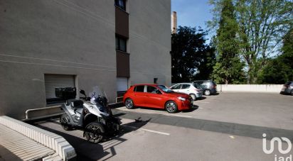 Parking of 11 m² in Châtillon (92320)