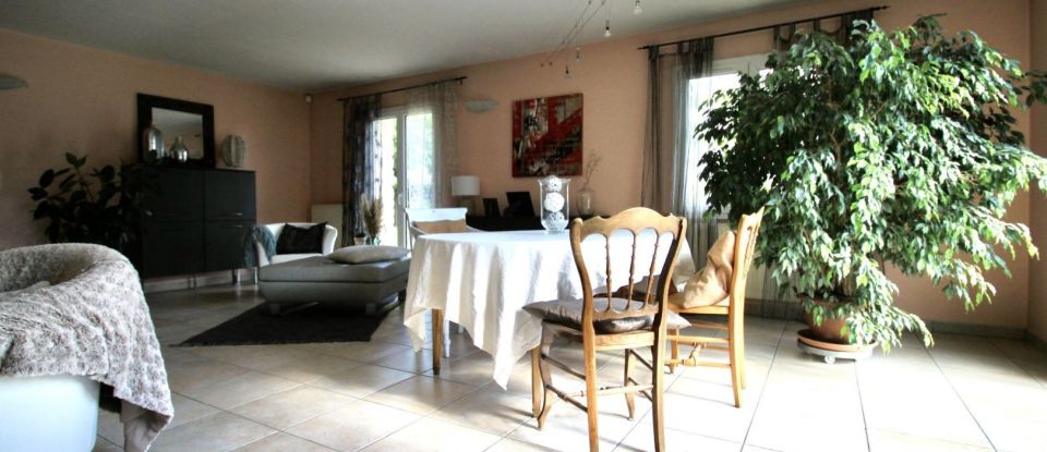 House 6 rooms of 165 m² in Saint-Laurent (08090)