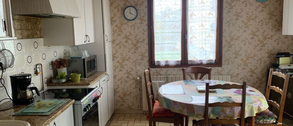 House 5 rooms of 80 m² in Fayl-Billot (52500)