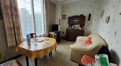 House 3 rooms of 70 m² in Montendre (17130)