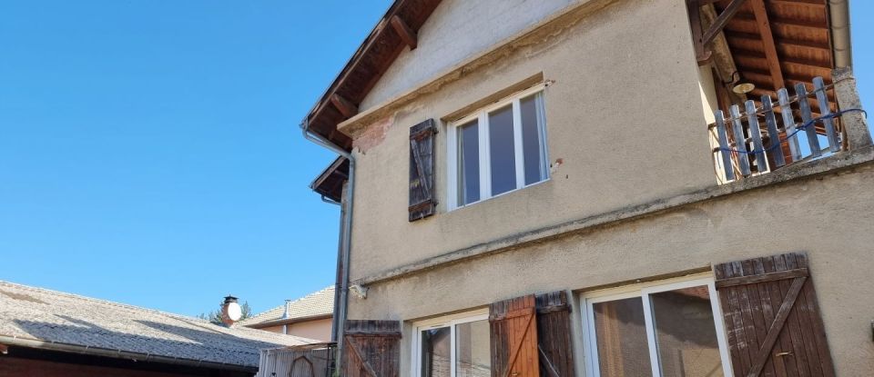 House 7 rooms of 165 m² in Viriville (38980)