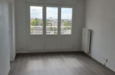 Appartement 1 pièce de 27 m² à Saint-Memmie (51470)