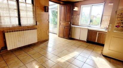 House 6 rooms of 115 m² in Clastres (02440)