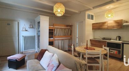 Apartment 1 room of 32 m² in Eaux-Bonnes (64440)