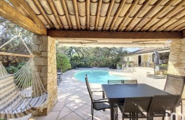 House 5 rooms of 124 m² in Fréjus (83600)