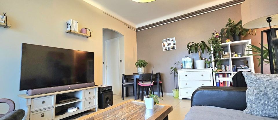 Appartement 3 pièces de 57 m² à Nice (06200)