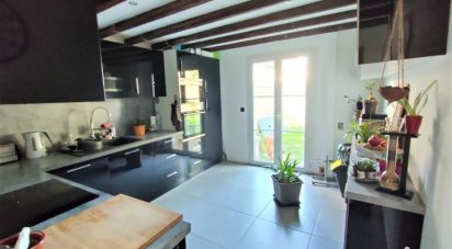 House 5 rooms of 111 m² in Viffort (02540)