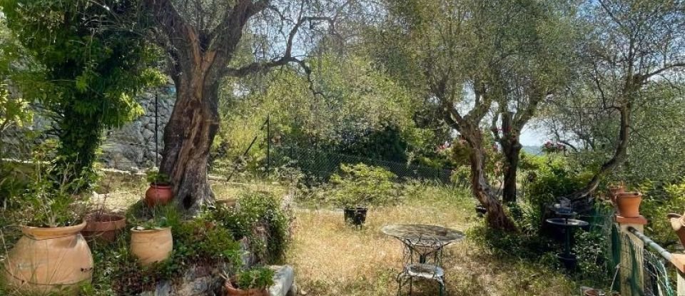 House 6 rooms of 145 m² in Grasse (06130)