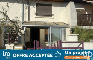 Maison 3 pièces de 54 m² à Saint-Alban-de-Roche (38080)