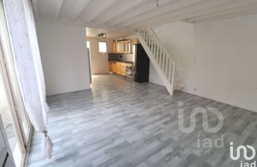 House 4 rooms of 73 m² in Chilly-Mazarin (91380)