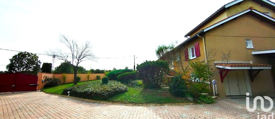 House 4 rooms of 108 m² in Givors (69700)