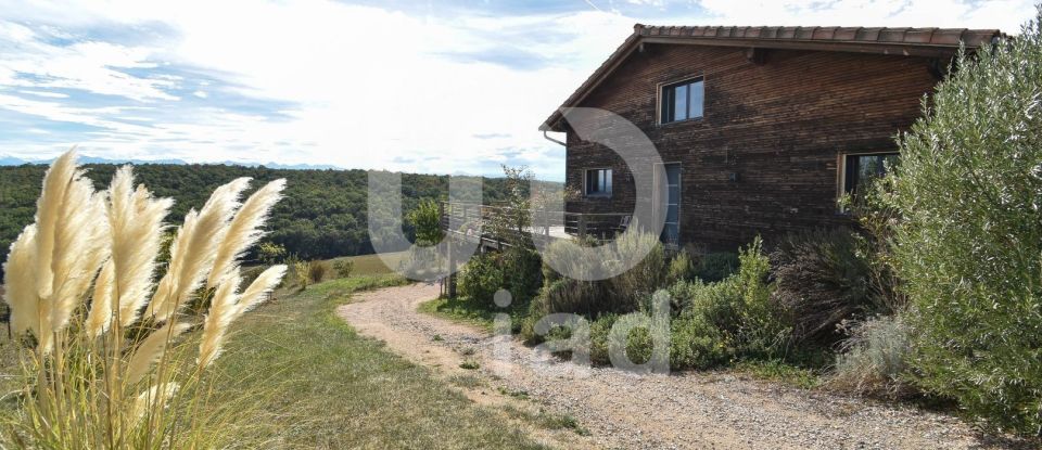 House 6 rooms of 210 m² in Samouillan (31420)
