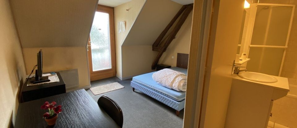 House 7 rooms of 130 m² in Les Vallées de la Vanne (89320)