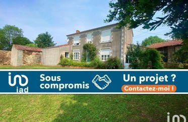House 6 rooms of 155 m² in Saint-Maurice-le-Girard (85390)