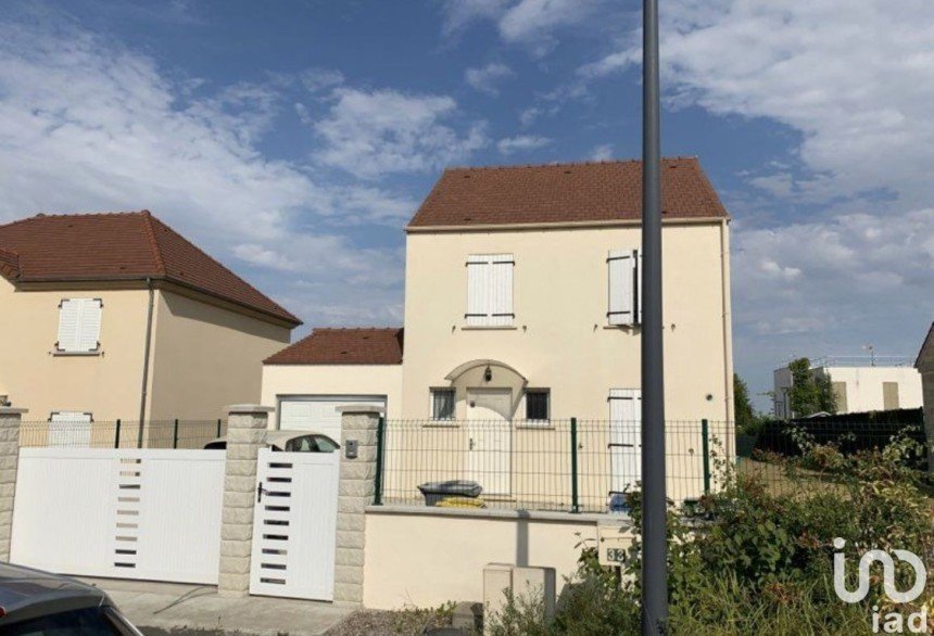 Maison 5 pièces de 96 m² à Dammartin-en-Goële (77230)